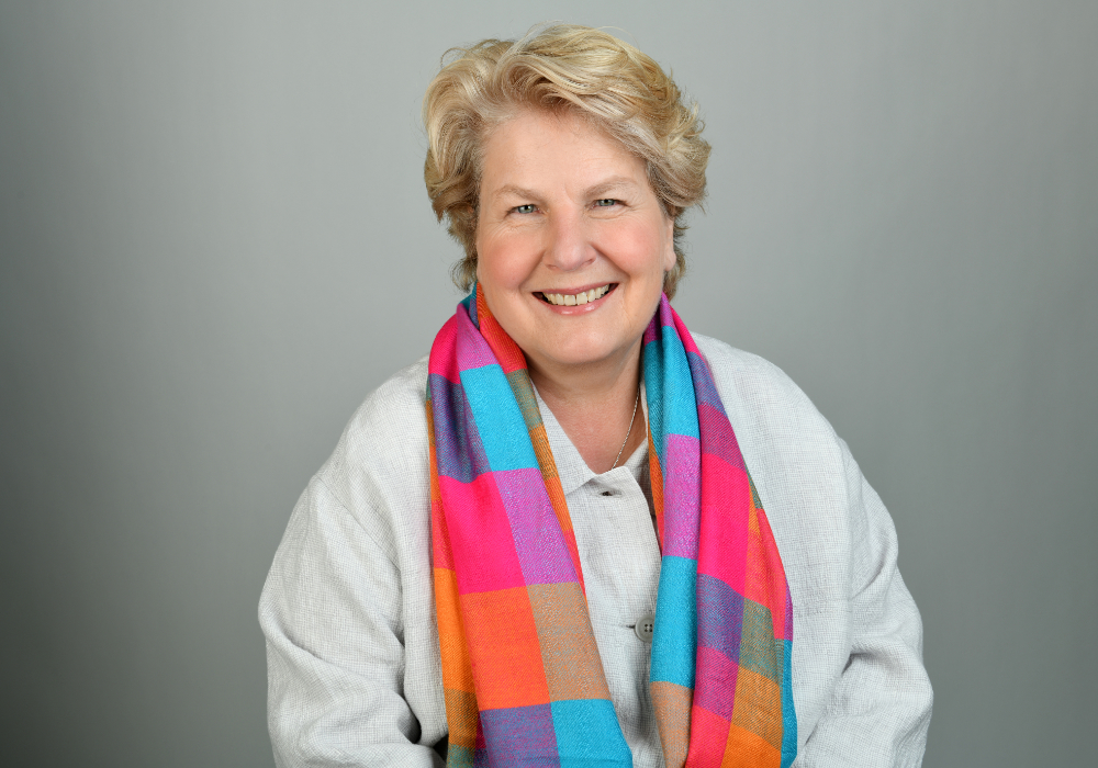 Sandi Toksvig - Friends of Dorothy