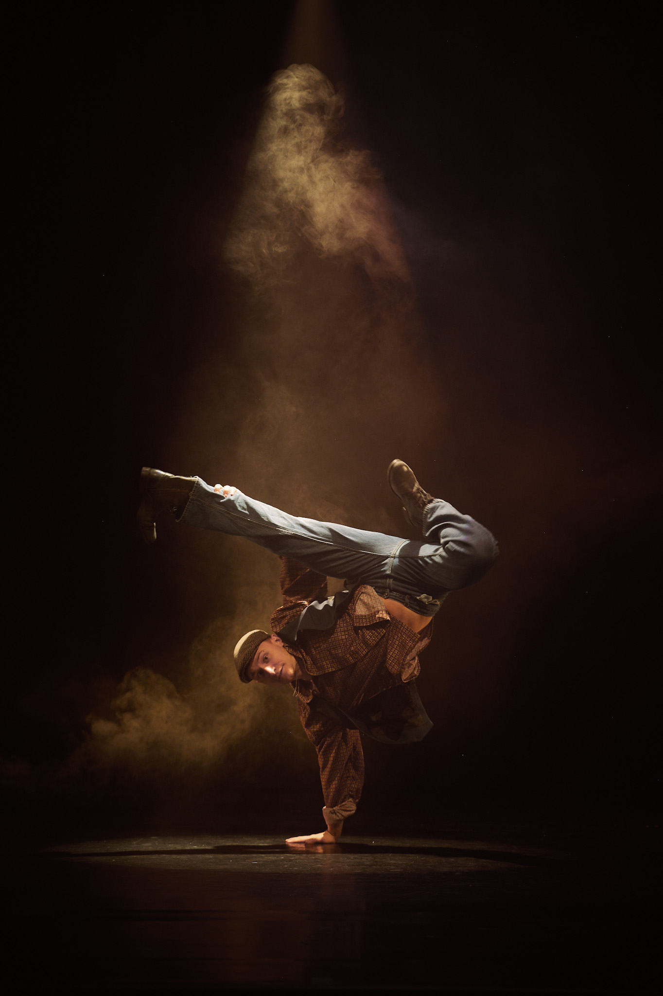 Busk image 2 - male dancer